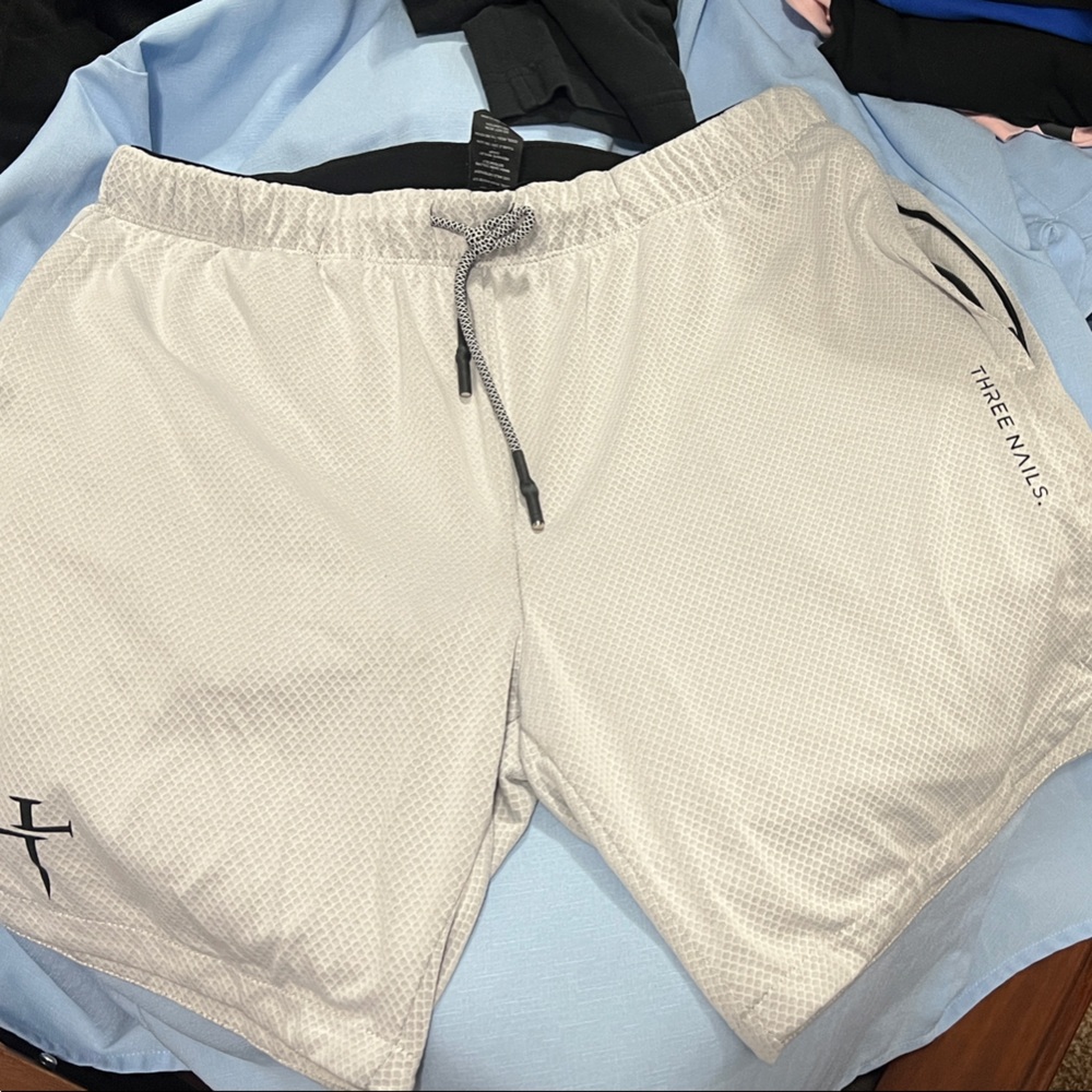 Three Nails Men's Athletic Light Gray Shorts